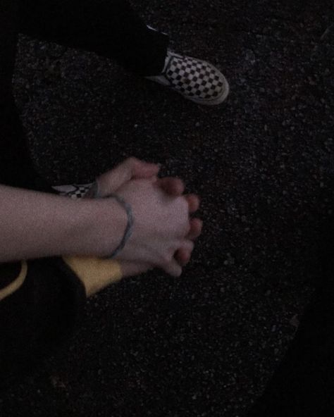 Boyfriend And Girlfriend Asethic, Rp Boyfriend And Girlfriend, Holding Hand Aestethic Couple, Asthetic Girlfriend And Boyfriend, Boyfriend And Girlfriend Holding Hands, Handhold Couple Aesthetic, Boyfriend And Girlfriend Hands, Holding Waist Couple Aesthetic, Take Hands Couple Aesthetic