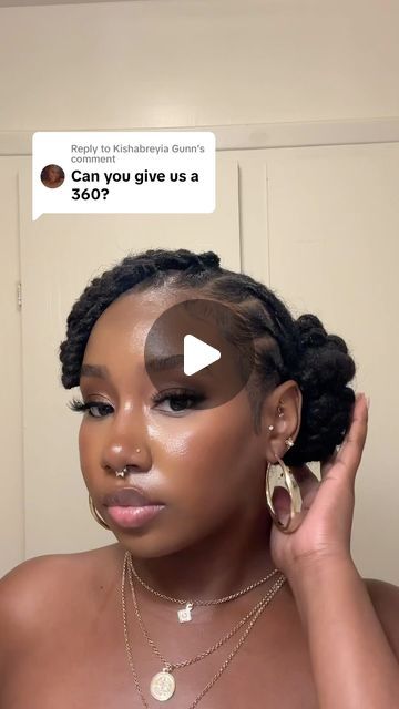 🧚‍♂️ on Instagram: "360 of hairstyle" Side Swept Locs, Side Part Locs, Locs With Bangs, Loc Buns, Hairstyle Locs, Long Loc Styles, Loc Inspiration, Hair Color Unique, Starter Locs