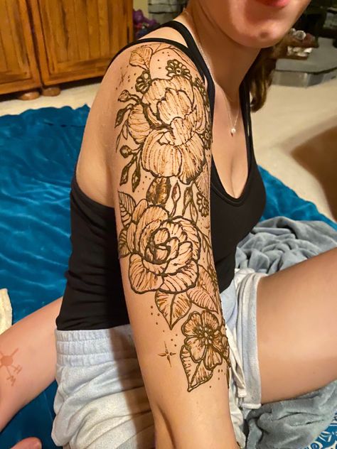 Arm Henna Designs Half Sleeves, Upper Arm Henna Tattoo, Henna Tattoo Sleeve Arm, Arm Henna Tattoo Designs, Whole Arm Henna, Henna Sleeve Designs, Full Arm Henna Designs, Henna Designs Arm Sleeve, Henna Arm Sleeve