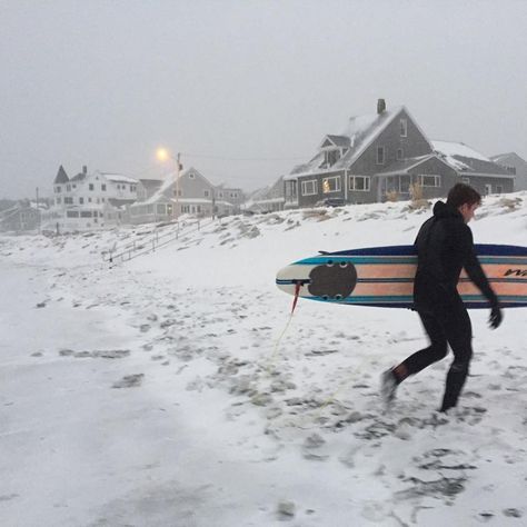 Winter surfing at Scarborough... Surfing Aesthetic, Surf Aesthetic, Water Surfing, Surf Vibes, Maine Travel, Coastal Lifestyle, Coastal Life, Surf Trip, Big Waves