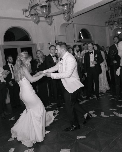 We always get so focused on sharing portraits, we forget to show off our fun reception shots! There is nothing more fun than capturing a lit reception!!🥂🫶🏼✨ This wedding day was brought to you by✨ Venue: @villa_antonia Planning/Coordination: @clayandvineevents Photography: @mikeloandlindsey Videography: @photohousefilms Florist: @lemonleafflorist H&MU: @blushnbangs Stationary & Signage: @eventivedesignsatx DJ & Lighting: @thepremieraustindjs @partybyblake Cake: @whiskandtwirl Cocktail Music... Wedding Reception Shots, Reception Wedding Pictures, Reception Photoshoot, Wedding Reception Pictures, Reception Pictures, Villa Antonia, Set Pictures, Wedding Reception Photos, Reception Photography