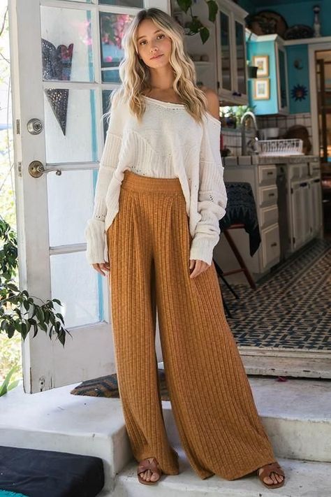 fall fashion finds Knit Pants Outfit, Flowy Pants Outfit, Camel Pants, Ribbed Knit Fabric, Flowy Wide Leg Pants, Look Boho Chic, Boho Styl, Mode Hippie, Boho Style Outfits