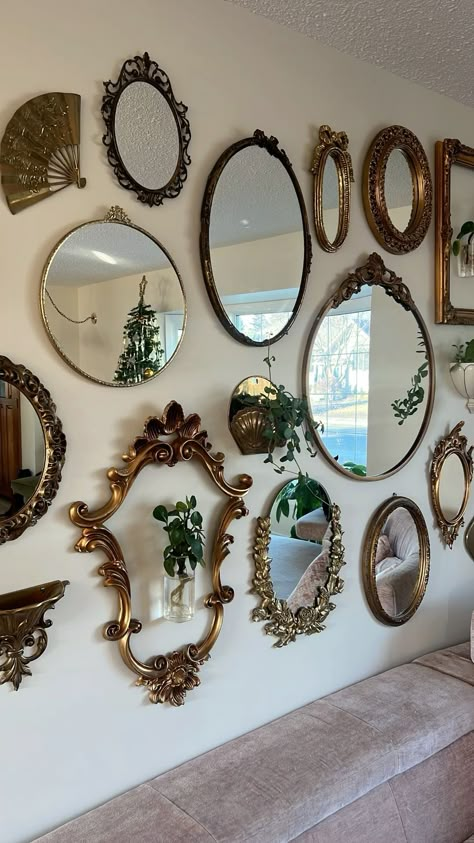 Gold Vintage Living Room, Black White And Gold House Aesthetic, 70s Mirror Wall, Greek Theme Room, Big Wall Space Decor Ideas, Gallery Wall Living Room Eclectic, Vintage Gold Mirror Wall, Mirror Collage Wall Living Room, Vintage Mirror Gallery Wall