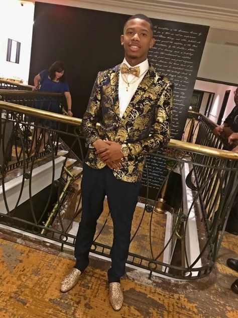 Follow me @destineecowan Ig@blazian17 Matric Dance Suits Men Styles Black, Prom Outfits Ideas Men, Prom Suits For Men Black And Gold, Gold Prom Outfit For Guys, Black And Gold Formal Outfit Men, Teen Boy Homecoming Outfit, Hoco Fits For Guys Black, Guys Suits, Prom Outfits Men