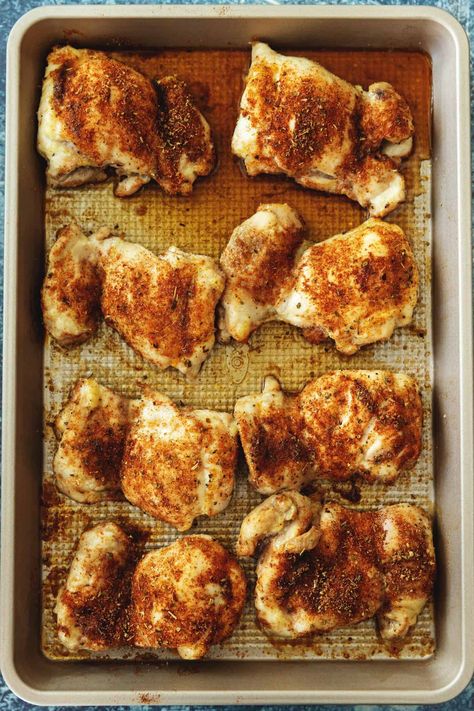 Baked Skinless Chicken Thighs, Baked Boneless Skinless Chicken Thighs, Chicken Thighs In Oven, Baked Boneless Chicken Thighs, Thighs Recipe, Roasted Chicken Thighs, Chicken Thigh Recipes Oven, Boneless Chicken Thigh Recipes, Chicken Thigh Recipes Baked