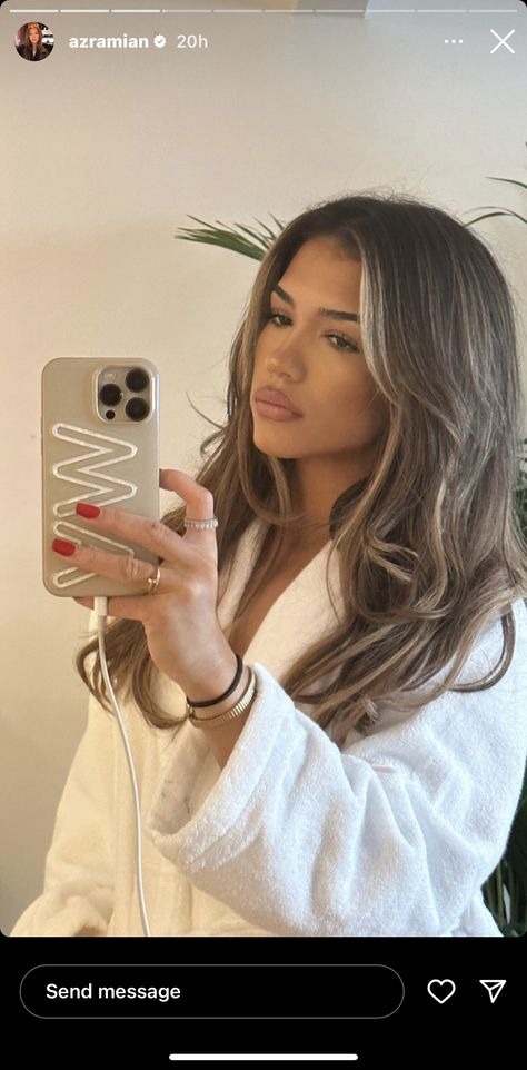 Azra Mian, Balyage Long Hair, Brown Hair Inspo, Bronde Hair, Brunette Hair With Highlights, Balayage Hair Dark, Dark Hair With Highlights, Hair Streaks, Hair Color Light Brown