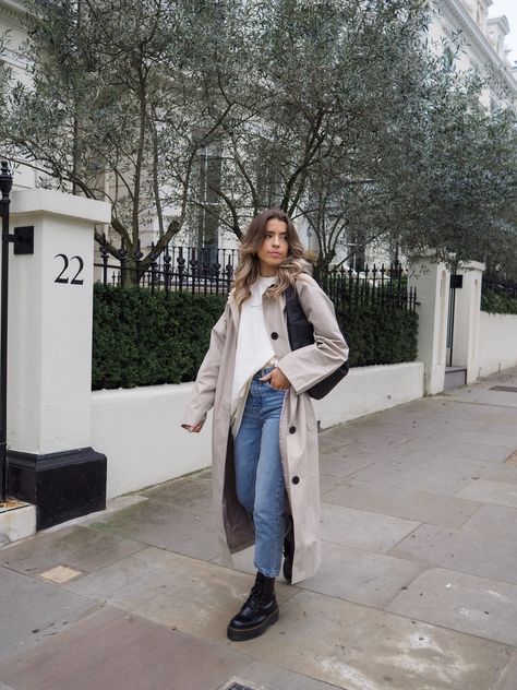 Jadon dr marten boots, holland park london Duster Coat Outfit, Holland Park London, Dr Martens Style, Oversized Trench, Martens Style, Doc Martens Outfit, Oversized Trench Coat, Trench Coat Outfit, Holland Park