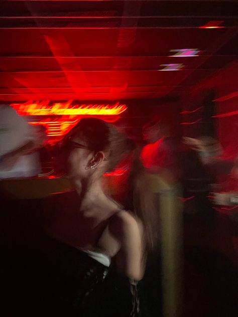 Berlin Rave Aesthetic, Techno Party Aesthetic, Techno Rave Aesthetic, Techno Photography, Rave Party Aesthetic, Rave Pictures, Dr Pictures, Techno Aesthetic, Barcelona Party