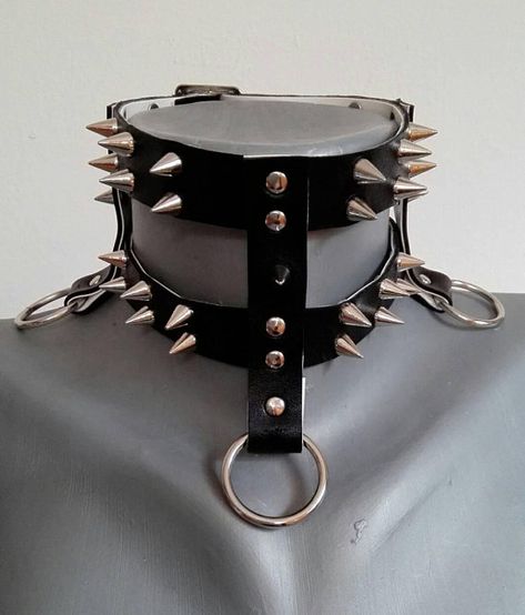 Black metal gothic slave choker with spikes Dollskill Shoes, Gothic Chokers, Gothic Accessories, Estilo Punk, Gothic Punk, Leather Chokers, Goth Punk, Great Women, Leather Collar