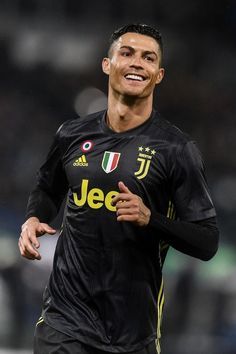 RONALDO 7 Ronaldo Fashion, Ronaldo Memes, Ronaldo Hair, Cr7 Juventus, Cr 7, Ronaldo Quotes, Cristiano Ronaldo Juventus, Cristiano Ronaldo Manchester, Cristino Ronaldo