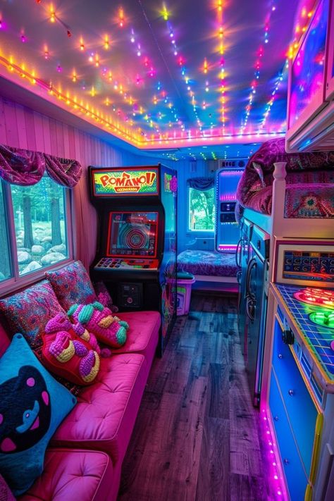 Arcade Room In House, Arcade Bedroom, Synthwave Room, Home Arcade, Colorful Room Decor, Chill Room, Future Apartment Decor, Funky Home Decor, Retro Arcade