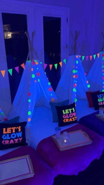 Neon Slumber Party, Neon Sleepover Party Ideas, Neon Sleepover, Birthday Sleepover, Neon Birthday Party, Glow Birthday Party, Glow Birthday, Neon Birthday, Sleepover Ideas