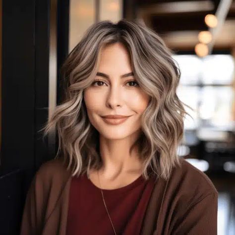 Textured Choppy Layers On Medium Length Hair, Mid Length Curls, Mid Length With Bangs, Hair Glam, Dream Ideas, Medium Hair Styles For Women, Vlasové Trendy, Bob Haircut For Fine Hair, Nice Hair