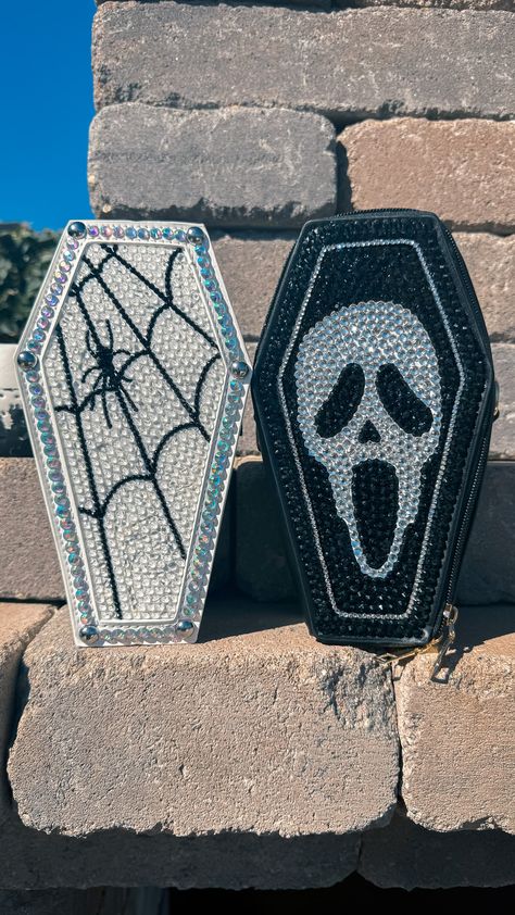 Coffin shaped rhinestones halloween crossbody purse 9x3x2 Hand placed rhinestones glass rhinestones for extra sparkle Bedazzle Ideas, Coffin Bag, Bedazzled Stuff, Glam Halloween, Rhinestone Halloween, Rhinestone Designs Templates, Rhinestone Bag, Bling Things, Rhinestone Projects