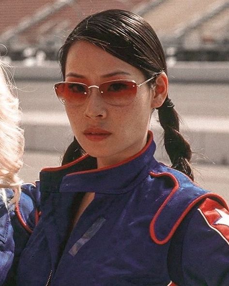 Alex Munday, Charlie's Angels Outfits, Charlie’s Angels, Lucy Liu, Angel Outfit, Charlies Angels, Female Actresses, Famous Women, Interesting Faces