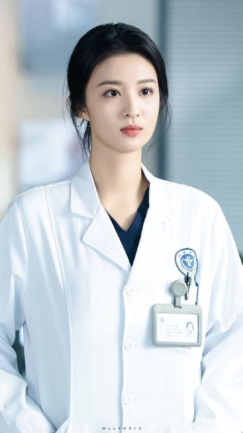 Wang Churan, Urassaya Sperbund, Doctor Outfit, Medical School Motivation, Female Doctor, Glamour Photography, Content Ideas, Kpop Fashion Outfits, Chinese Actress