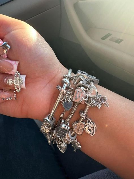 Pandora Stack, Charm Bracelet Stack, Stylish Jewelry Accessories, Pandora Bracelet Charms Ideas, Xoxo Jewelry, Girly Bracelets, Pandora Bracelet Designs, Princess Jewelry, Fancy Jewellery Designs