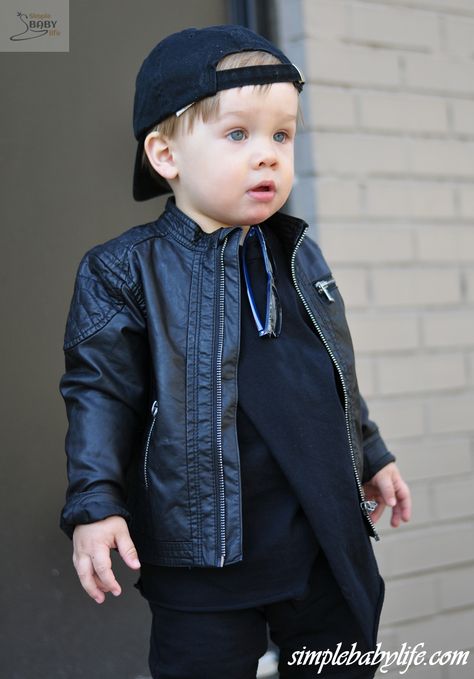 Baby Surf, Boy Pics, Boy Photo Shoot, Diy Leather Projects, Baby Boy Pictures, Eid Outfit, Autumn Fits, Future Outfit, Baby Boy Fashion