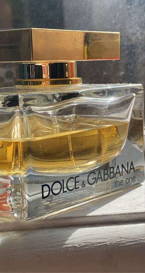 #perfume #girly #girlboss #girlpower #softcore #female Dolce And Gabbana Perfume, Fashion Editorial Makeup, Skin Cleaning, African Fashion Women Clothing, Skin Care Cream, Editorial Makeup, 2024 Vision, Perfume Collection, Fancy Color Diamonds