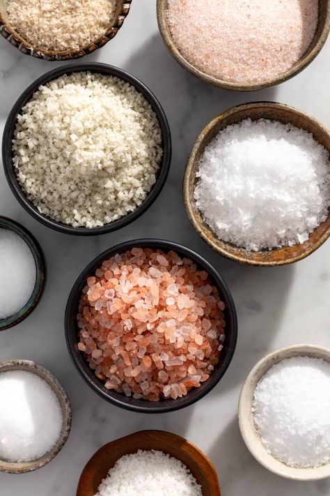 Types of Salt Types Of Salt, Soften Brown Sugar, Healthy Salt, Pickling Salt, Flavored Salts, No Egg Cookies, Baking Basics, Salted Caramel Chocolate, Chewy Chocolate Chip