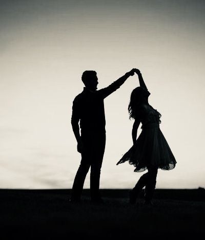 Graduation Picture Ideas, Dance Friends, Transférer Des Photos, Trendy Photography, Quiet Mind, Couple Silhouette, Graduation Picture, Silhouette Photography, Siluete Umane