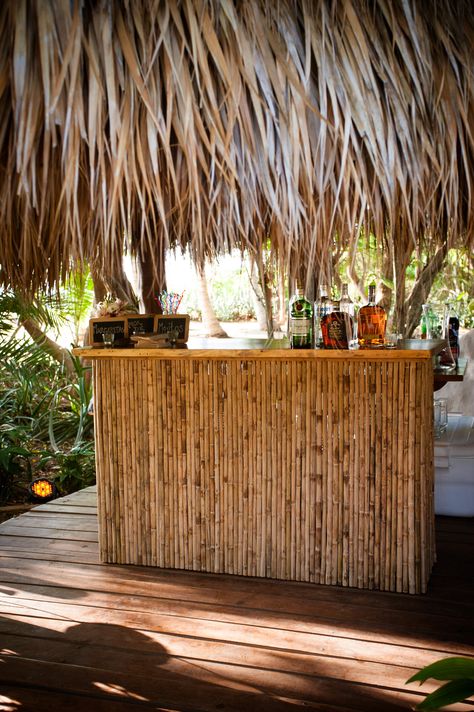 Bamboo Reception Desk, Rum Bar Ideas, Bamboo Bar Design, Bar Front Ideas, Wabi Sabi Outdoor, Tiki Bar Design, Coconut Stand, Beach Shack Decor, Bamboo Resort