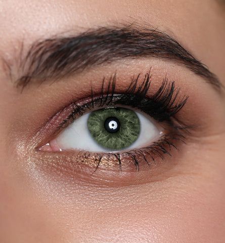 Gorgeous Green Eyes, Making Green Eyes Pop, Hair Color To Make Green Eyes Pop, Shades Of Green Eyes, Enhance Green Eyes, How To Make Green Eyes Pop, Best Eyeshadow For Green Eyes, Dark Ballroom, Eyeshadow Colors For Green Eyes