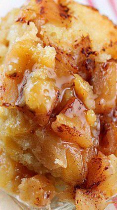 Apple Pudding Cake, Apple Pudding, Mousse Dolce, Puding Roti, Cake Apple, Apple Recipes Healthy, Slow Cooker Apple, كريم كراميل, Apple Recipes Easy