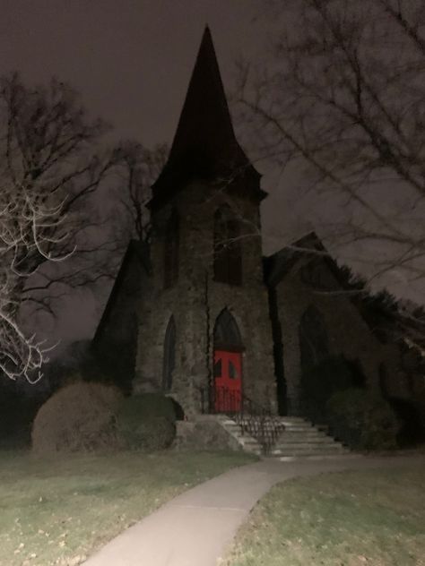 Goth Architecture, My Love Photo, Southern Gothic, Gothic Aesthetic, Goth Aesthetic, Old Church, Gothic Architecture, Pretty Places, Graveyard