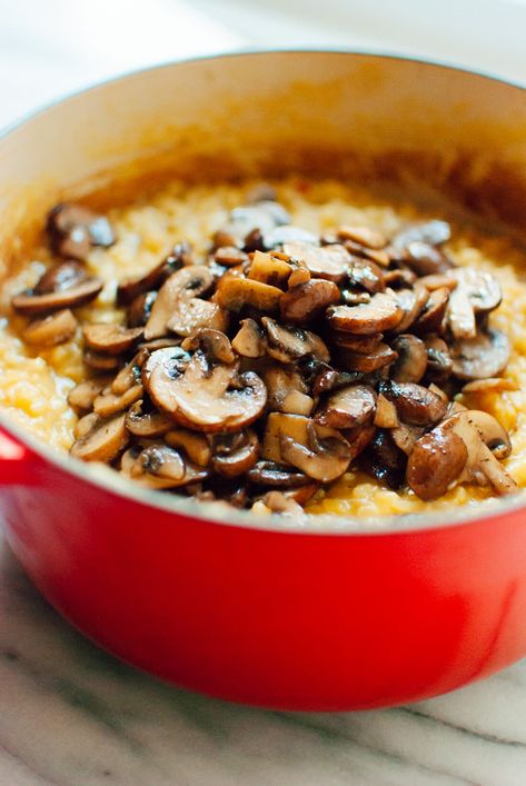 Mushroom Brown Rice, Brown Rice Risotto, Baked Brown Rice, Rice Risotto, Mushroom Brown, Mushroom Risotto, Creamy Mushrooms, Risotto Recipes, Idee Pasto Sano