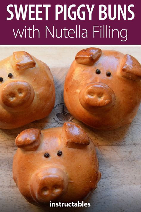 Piggy Bread Rolls, Pig Bread Rolls, Pig Rolls, Piggy Bread, Unicorn Bread, Bread Animals, Animal Shaped Bread, Fantasy Cookbook, Pig Bread