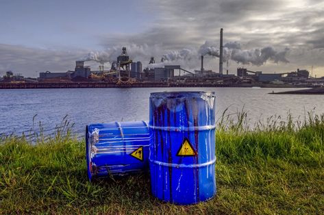 Waste from thousands of old industrial sites may be released by floods Chemical Waste, Liquid Waste, Save Environment, Environmental Law, Industrial Waste, Hazardous Waste, Waste Collection, Cause And Effect, Environmental Science