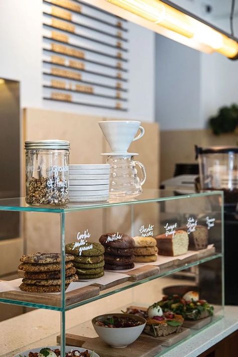 Cafe Display, Pastry Display, Bakery Shop Design, Bakery Interior, Bakery Design Interior, Coffee Shop Business, Small Coffee Shop, Bakery Decor, Coffee Shop Interior Design