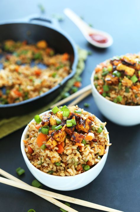 Rice Ideas, Vegan Fried Rice, Rice Meat, Diet Funny, Machine Drawing, Pastas Recipes, Quotes People, Videos Quotes, Vegan Recipes Videos