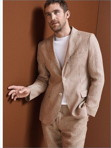 Will Chalker | Massimo Dutti | Spring 2018 | Men's Suits | Editorial Suits Editorial, Linen Suit Men, Linen Suits For Men, Costume Beige, Dinner Suit, Beige Suits, Spring Suit, Italy Outfits, Bespoke Suit