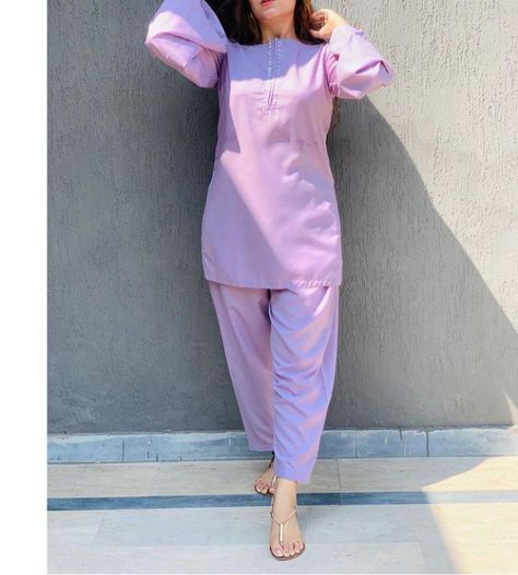 Shalwar kameez designs in pakistan Kameez Shalwar Designs For Women, Shalwar Design For Women, Shalwar Kameez Designs For Women, Style Outfits Summer, Shalwar Kameez Designs, Shalwar Design, Summer Vibes Aesthetic, Plain Fashion, Kameez Designs