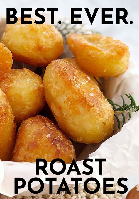 Making Roast Potatoes, Potato Roasted, Potatoes Crispy, Potatoe Recipes, Crispy Roast Potatoes, Potatoes In Oven, Potatoes Recipes, Oven Roasted Potatoes, Roasted Potato Recipes