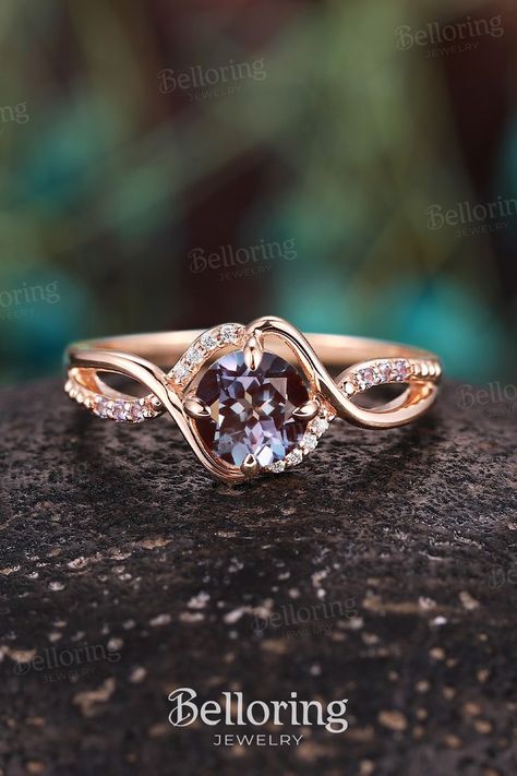 #alexandritering #engagementring #tanzanitering #diamondring #milgrainring #rosegoldring #halfeternityring #twistedring Milgrain Ring, Twisted Ring, Alexandrite Engagement Ring, Tanzanite Diamond, Alexandrite Ring, Tanzanite Ring, Half Eternity Ring, Twist Ring, Ring Rose Gold