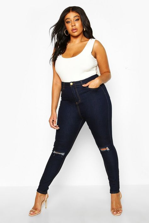 Plus Rip Knee Skinny Jean | Boohoo Perfect Jeans Fit, Oversized Jumpsuit, Latest Jeans, Jeans Collection, Straight Cut Jeans, High Waist Fashion, Boyfriend Style, Plus Size Jeans, Ripped Jeans