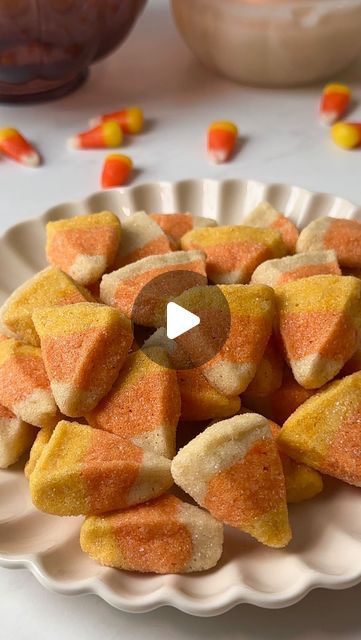 Recipes on Instagram: "These Candy Corn Sugar Cookies are the cutest dessert and they’re incredibly easy to make ✨ They’ll be the perfect addition to your fall party.

Ingredients:
-1 cup butter
-1 cup sugar
-1 tsp. vanilla
-1 egg
-3 cups flour
-1 tsp. baking powder
-1/2 tsp. salt
-orange & yellow food dye
-sugar for rolling

#candycornsugarcookies #candycorn #cookies #fall #fallbaking #cookierecipes" Decorating Pumpkin Cookies, Candy Corn Sugar Cookies, Cookies Fall, Candy Corn Cookies, Yellow Food, Fall Instagram, Happy Halloweenie, Turkey Cookies, Happy Harvest