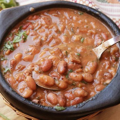 Mexican Pinto Beans, Cookout Dishes, Beans With Bacon, Cowboy Beans, Potluck Dishes, Mexican Cooking, Hispanic Food, Beans Recipe, Tex Mex Recipes