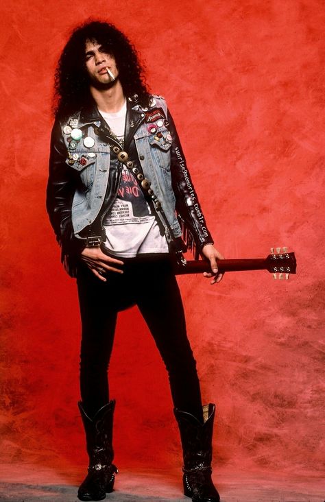 Slash <3 Slash Inspired Outfits, Rock And Roll Outfits Men, Rockstar Outfits Men, Metalhead Outfits Men, 80s Rocker Outfit, Rocker Outfit Men, Slash Fashion, 80s Rockstar Outfit, Slash 90s