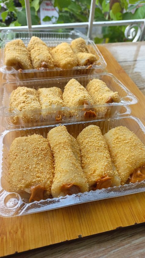 Peanut Tikoy Roll | Sa 2 cups na glutinous may meryenda na kayo! | Peanut Tikoy Roll Ingredients 2 cups glutinous rice 1/3 cup white sugar 1/2 cup condensed milk 1 1/4 cup... | By Precy Meteor Tikoy Recipe Filipino Food, Tikoy Roll, Negosyo Ideas, Tikoy Recipe, Pork Hamonado Recipe, Pork Hamonado, Iodized Salt, Filipino Foods, Glutinous Rice Flour