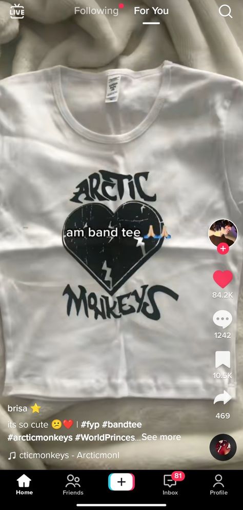 Arctic Monkeys Shirt Outfit, Arctic Monkeys Graphic Tee, Arctic Monkeys Tshirts, Arctic Monkeys Concert Fits, Arctic Monkeys Band Tee, What To Wear To An Arctic Monkeys Concert, Arctic Monkeys Concert Outfit Plus Size, Artic Monkeys Inspired Outfits, Arctic Monkeys Tee