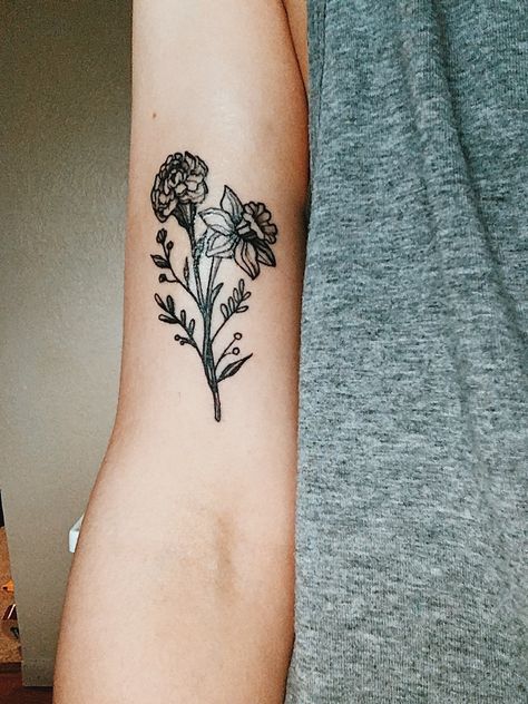 Carnation and daffodil botanical tattoo Floral Bicep Tattoo, Carnation Tattoo, Daffodil Tattoo, Candle Tattoo, Single Needle Tattoo, Watercolor Tattoo Flower, Flower Tattoo Shoulder, Bicep Tattoo, Shoulder Tattoos For Women