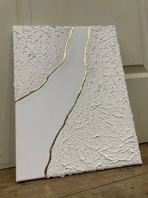 Artcolada - Etsy Paint Types Art, Art With Sand, Black And White Plaster Art, Gold Texture Art, Kintsugi Wall Art, Textured Wall Art Living Room, Diy Plaster Of Paris Projects, Kintsugi Painting, Kintsugi Art Painting