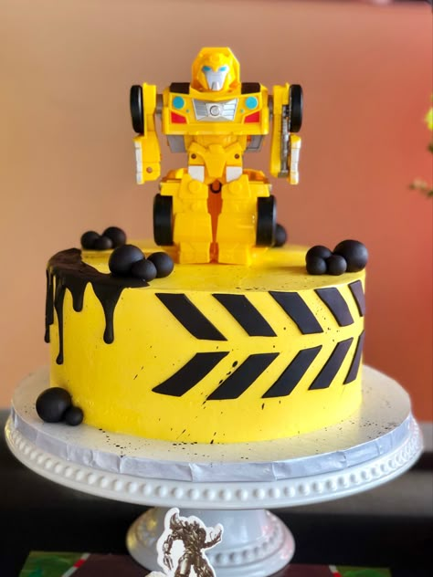 Bumblebee Transformers Cake Transformers Birthday Cake Diy, Transformers Birthday Cake Bumble Bee, Bumble Bee Transformer Cake Ideas, Transformers Cake Bumblebee, Bumble Bee Cake Transformers, Transformer Cakes For Boys, Bumble Bee Transformers Birthday Party, Trans4mer Birthday, Bumblebee Transformers Birthday Party