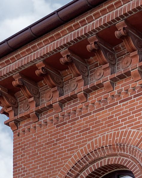 More than 500 custom-made bricks for an icon! For architects Rødbro & Frederiksen, it was crucial to preserve the building’s intricate stonework. To create faithful replicas of the original moulded bricks, the architects themselves produced a number of moulds. A local manufacturer made CNC-cut aluminium moulds to form the bricks that could not be made by machine. For the very unusual bricks, a local ceramicist was recruited to work alongside Egernsund Wienerberger at the brickworks. Brick Window Detail, Brick Reference, Brick Building Architecture, Brick House Exterior, Brick Face, Types Of Bricks, Brick Works, Brick Cladding, Brick Detail