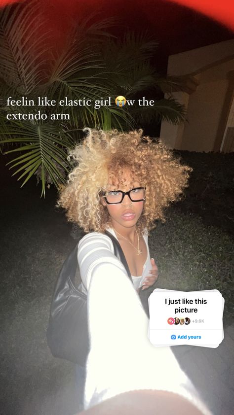 Bleached Natural Hair, Split Dyed Hair Brown And Blonde Curly, Demi Color On Natural Hair, 4c Dyed Hair Natural, Natural Hair Dye Ideas For Black Women, Short Hair Dye, Blonde Natural Hair, Dyed Curly Hair, Blonde Curly Hair