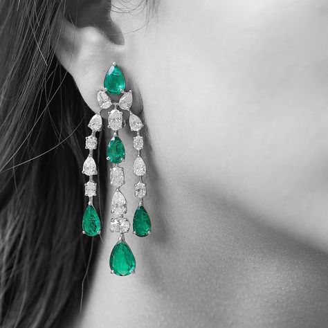 Feel the opulence of chic glamour as you wear our ‘Lili Earrings’ an exquisite accessory that transforms any ensemble into a statement of refined style.These deep green hued Zambian Emeralds shimmer along with a waterfall of Pear & Oval shape diamonds. 📍Altamount Road, Mumbai To book an appointment contact us at +91 93721 03005 For price related queries, reach out to us via WhatsApp on +91 9372103005 or email us at sarika@sarikafinejewellery.in [emerald earrings, emerald and diamond earr... Diamond Waterfall Earrings, Earrings Emerald, Zambian Emerald, Diamond Earring, Refined Style, Emerald Earrings, Book An Appointment, Deep Green, Oval Shape